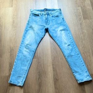 Gap 31x30 Slim Taper Jeans